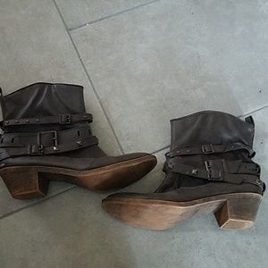 Mossimo boots